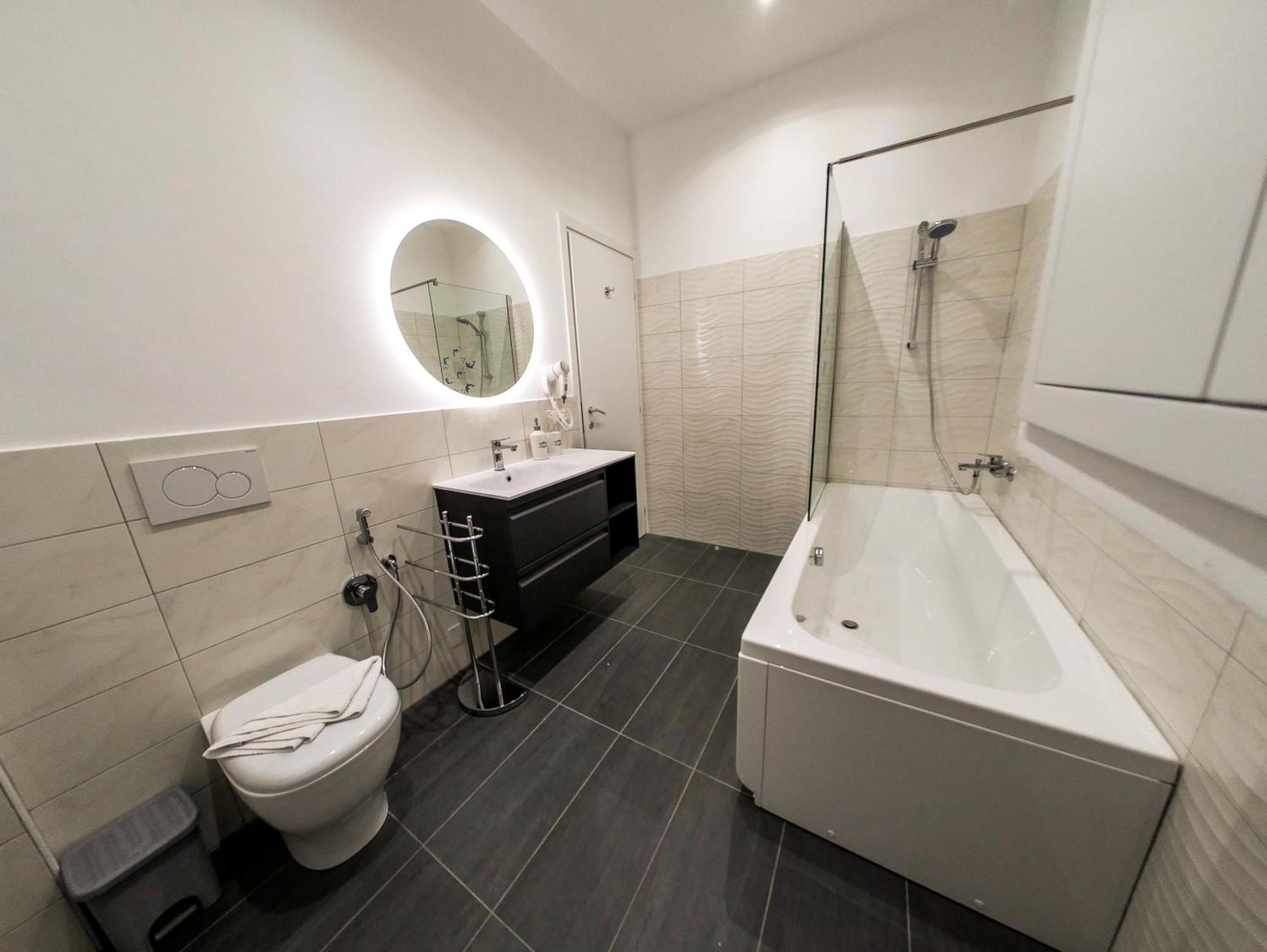 Chic Modern 2-Bedroom Near Metro Rom Eksteriør billede